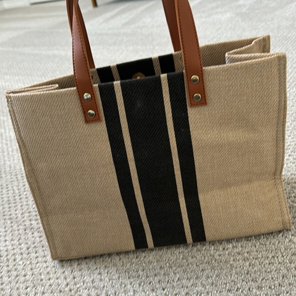 NWOT —Beige and Black Handbag - Picture 2 of 4